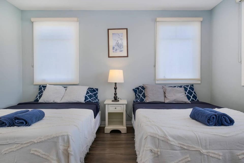Bed, Photo of the whole room, Bedroom, hair dresser