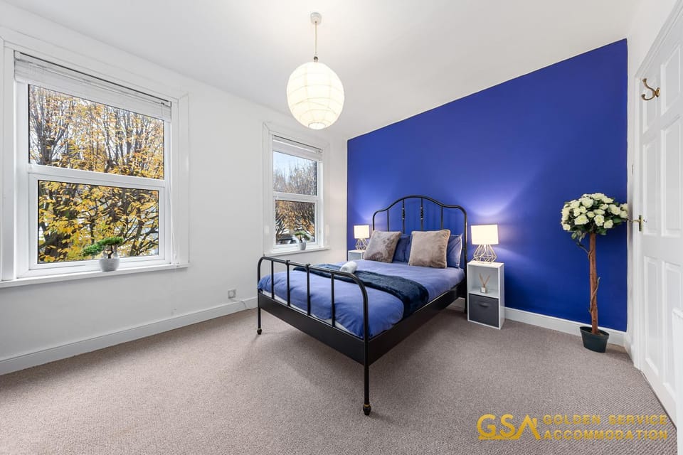 Cosy 3BDR House By Golden Service Accommodation Short Term Lets Leytonstone House in London