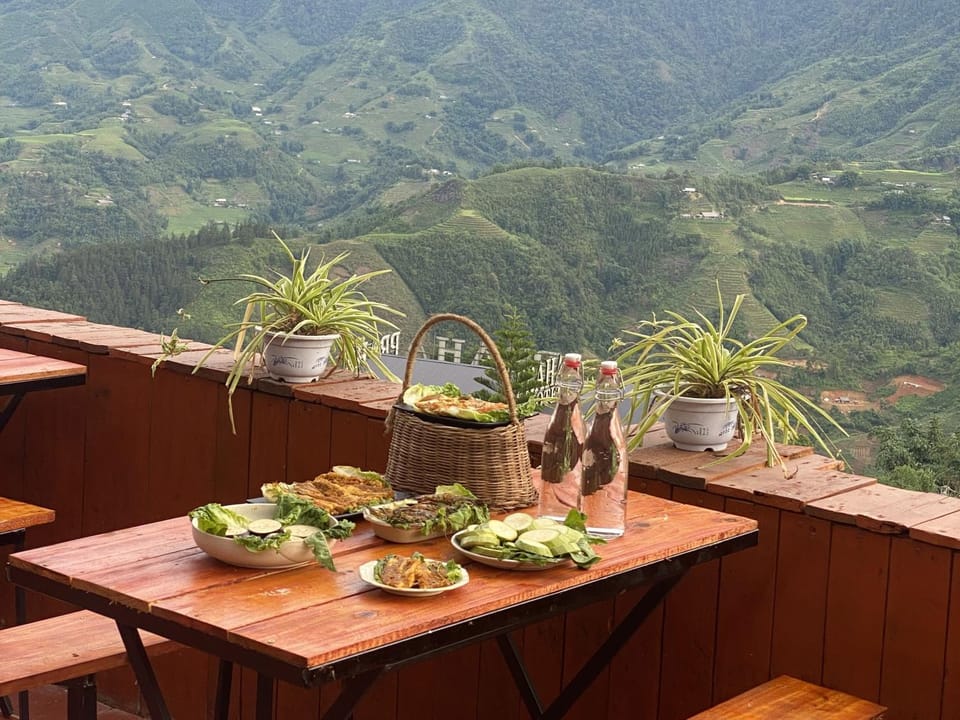 Natural landscape, BBQ facilities, Balcony/Terrace, Food and drinks, Food, Mountain view, Meals, Meals, Breakfast, Breakfast, Lunch, Lunch, Dinner, Dinner
