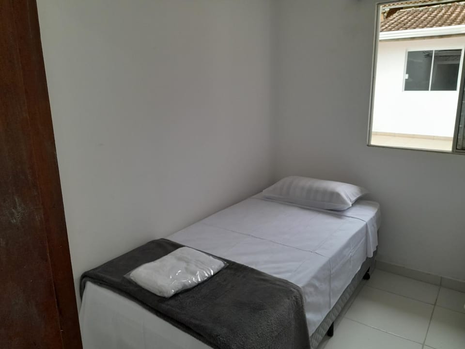 Bedroom, fireplace, towels