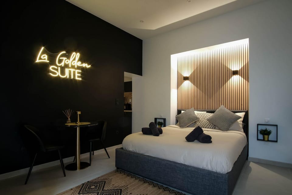 La Golden Suite Apartment in Cambrai