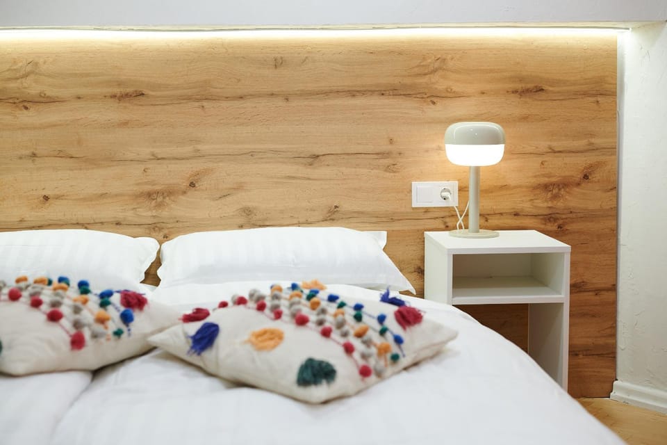 Bed, Photo of the whole room