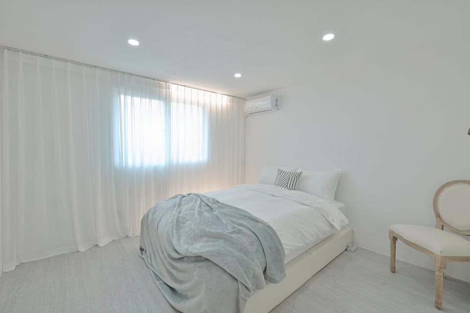 3room+2bath hongdae 165sqm Bed and Breakfast in Seoul