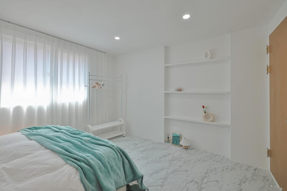 3room+2bath hongdae 165sqm Bed and Breakfast in Seoul