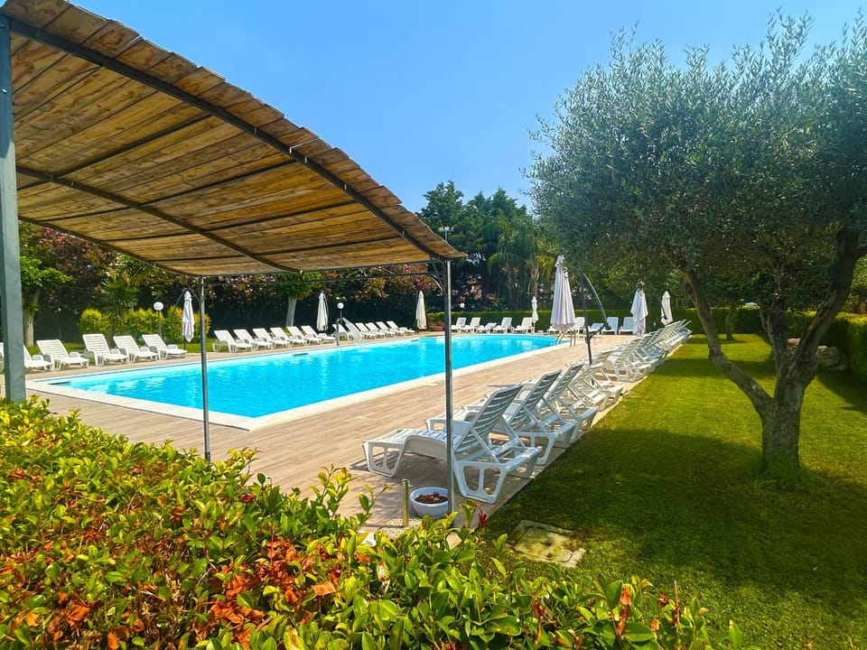 Garden view, Pool view