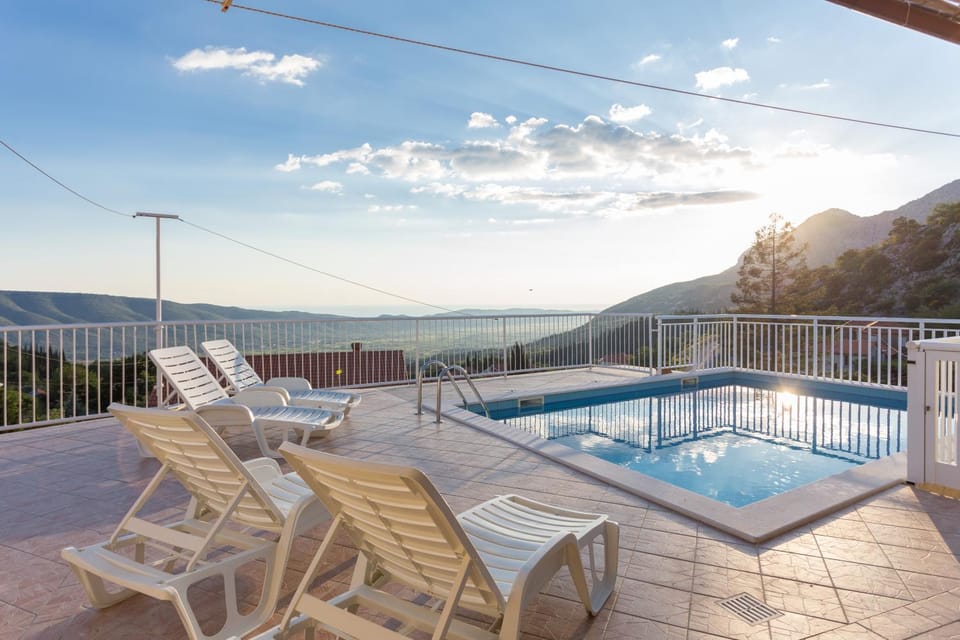 Day, Landmark view, Mountain view, Pool view, Sea view