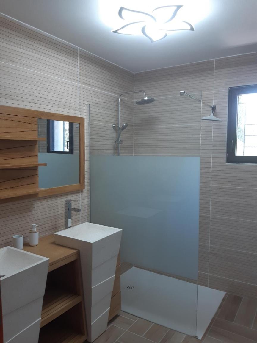 L arbousiere Villa in Uzes