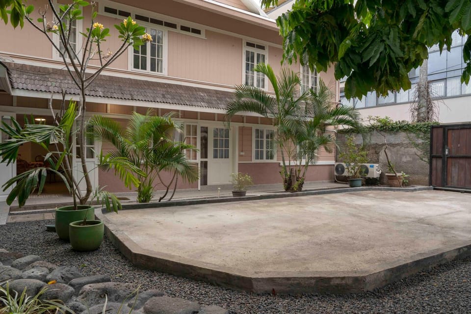 Property building, Parking