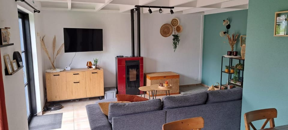 TV and multimedia, Seating area