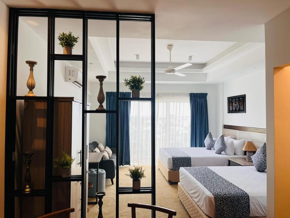 Negombo Ocean Breeze Luxury Studio by Serendib Vacation Apartment in Negombo