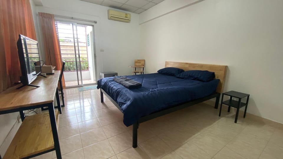 ธนทรัพย์อพาร์ทเม้นท์ Room01 Apartment in Laos