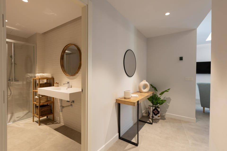 Bathroom, Lobby or reception