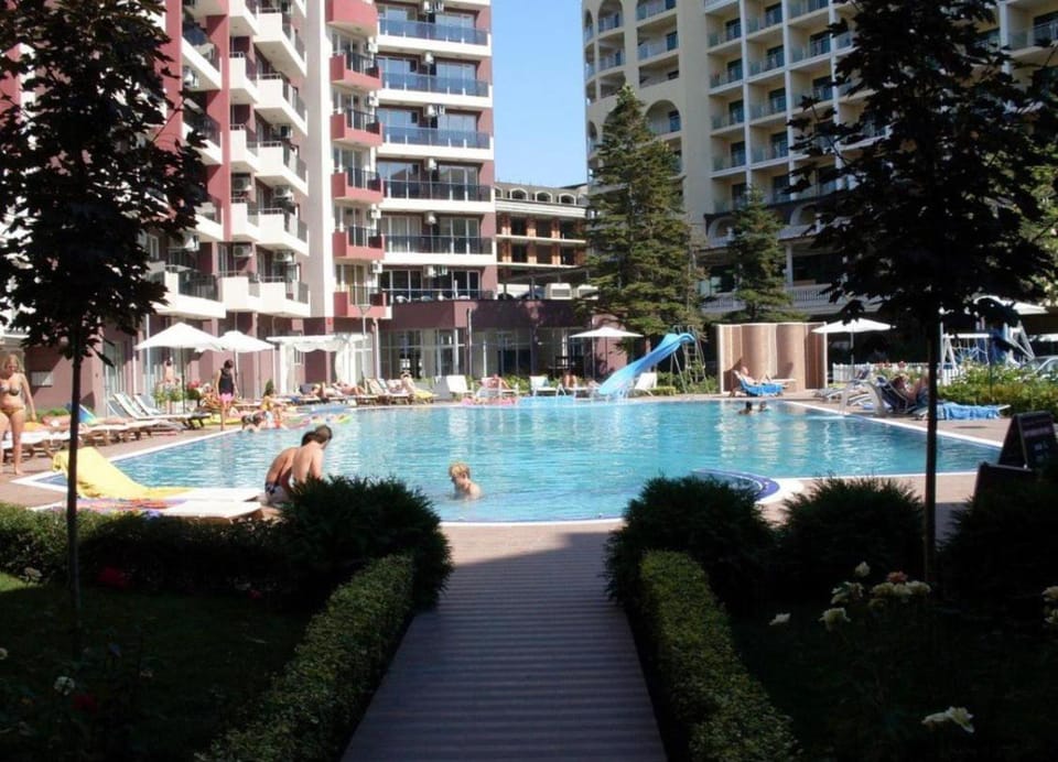 Property building, Pool view, Swimming pool