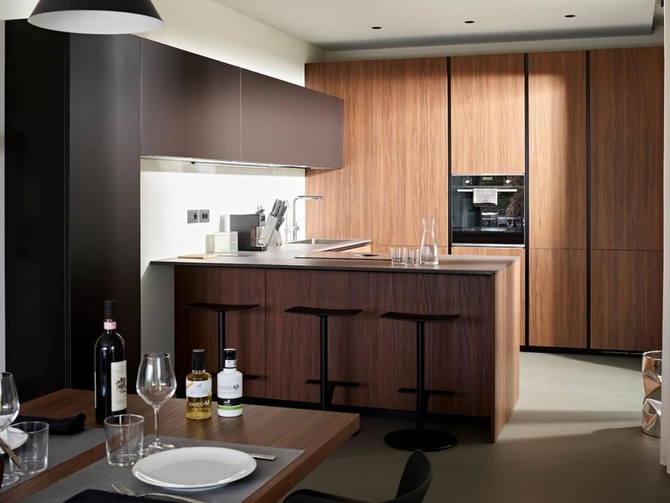 Kitchen or kitchenette, Dining area, pet friendly, stove