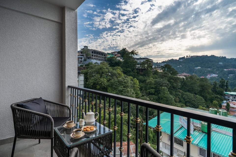 Balcony/Terrace, Mountain view