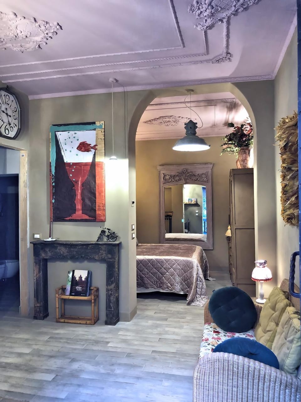 Photo of the whole room