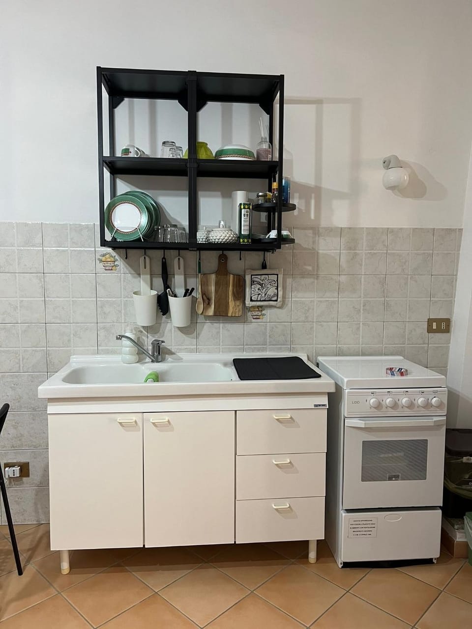 Kitchen or kitchenette, pet friendly, stove