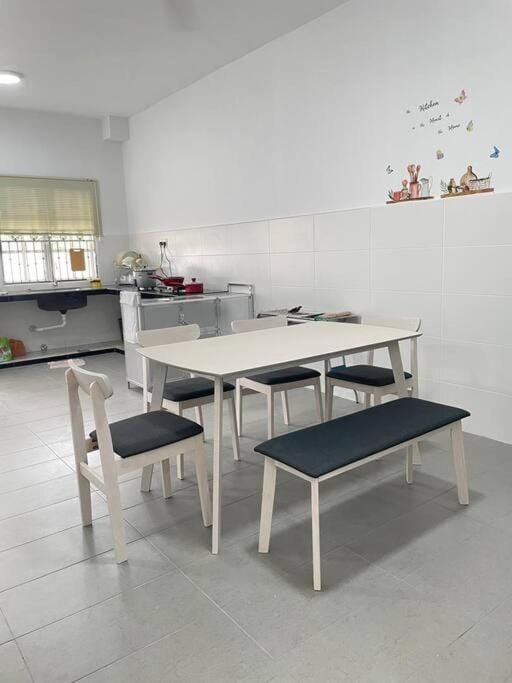 No7 Port Dickson Telok Kemang 15PAX BBQ Big Family Apartment in Negeri Sembilan, Malaysia