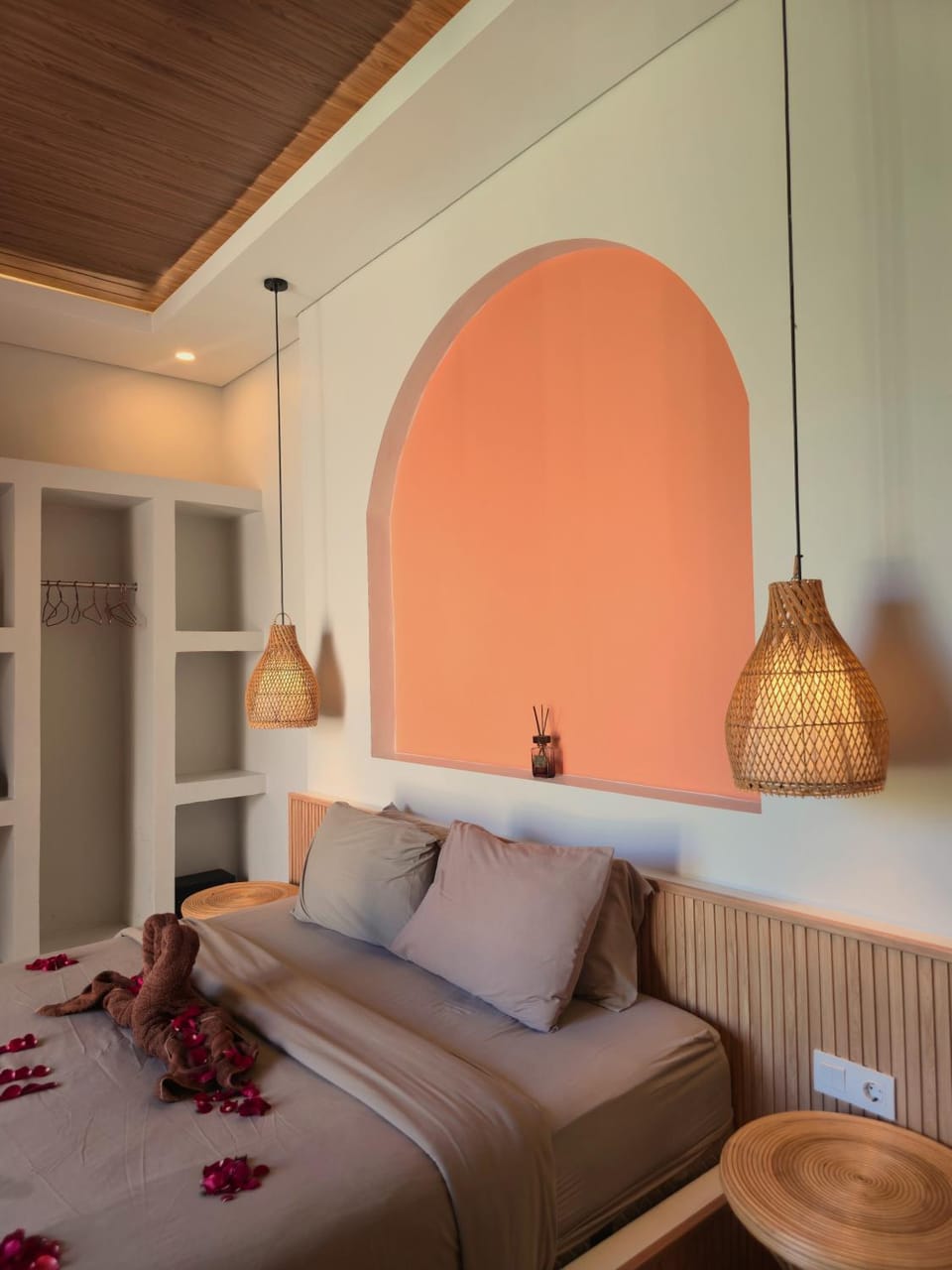 Modern Tropical Escape 1bd Villa in North Kuta