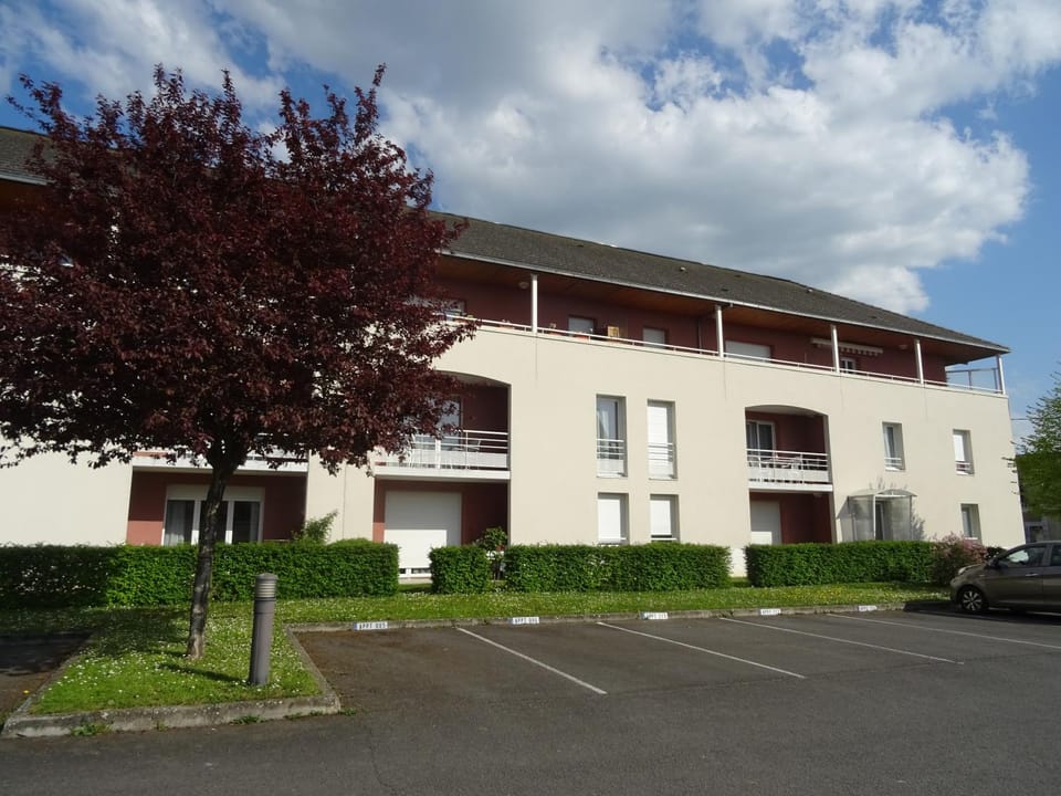 Property building, Parking