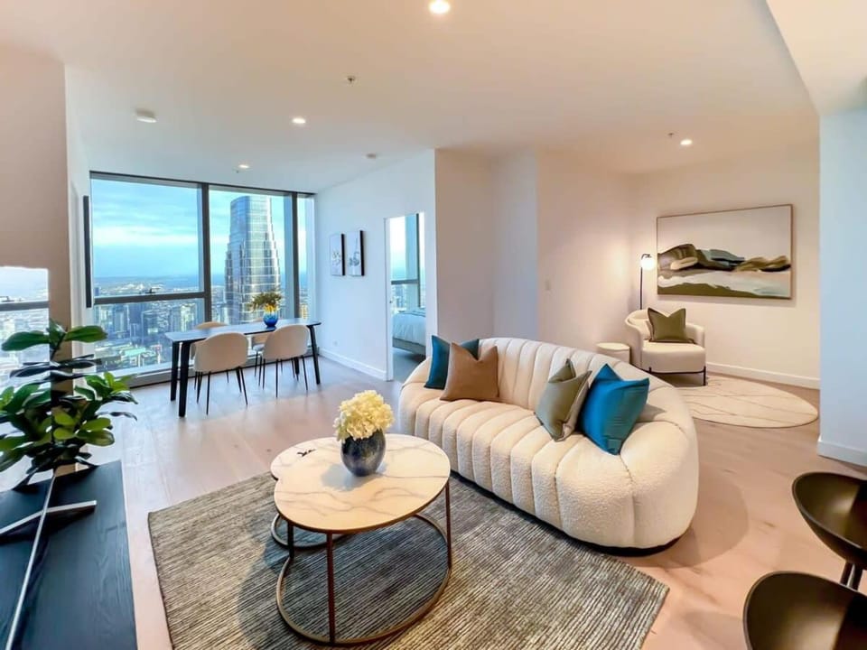 Living room, Seating area, Dining area