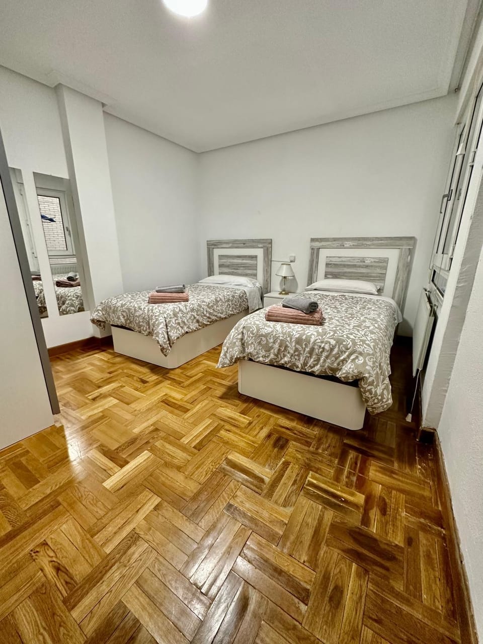 AtuaireHome San Pablo rozando el Museo de la Evolución con parking incluido Apartment in Burgos
