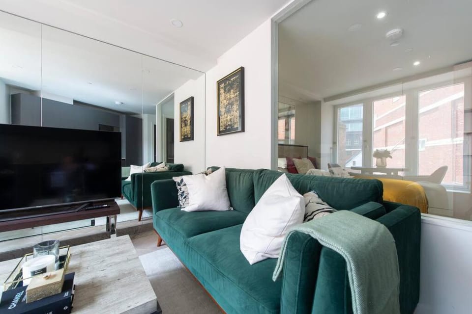 Chic Central Reading 1BR Apt CHRL F2 Apartment in Reading