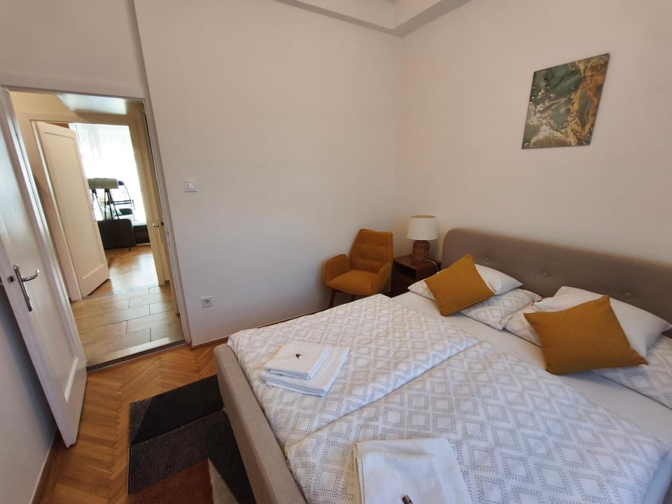 Comfy and stylish jewelry box Apartment in Budapest