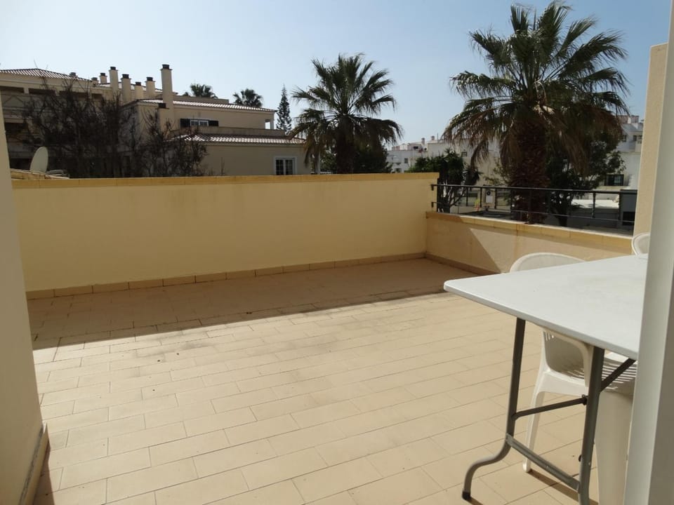 Apartamento com Piscina junto a Praia - Alvor Apartment in Alvor