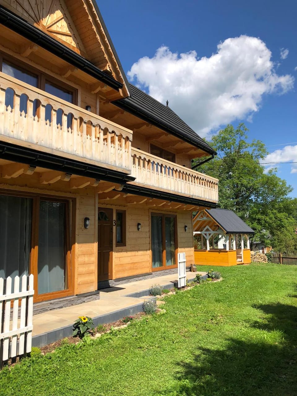 Property building, Garden view