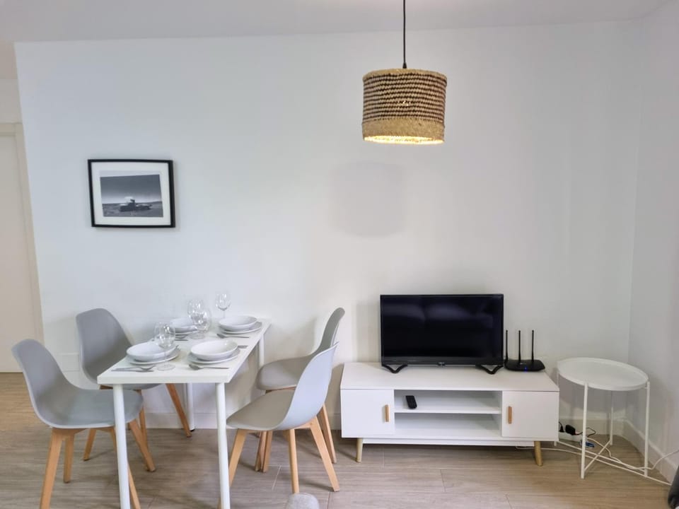 TV and multimedia, Dining area