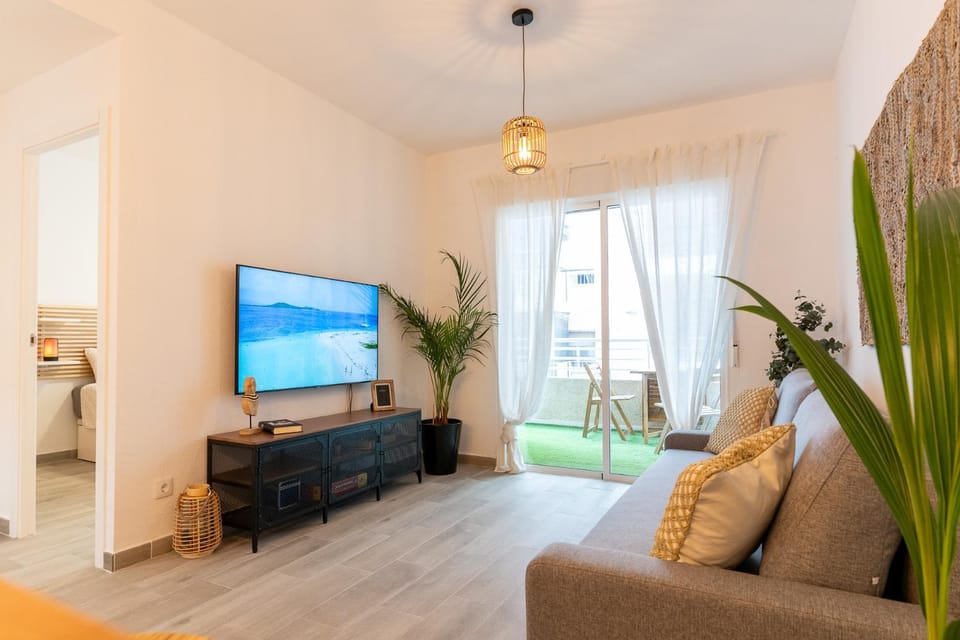 Communal lounge/ TV room, Lounge or bar