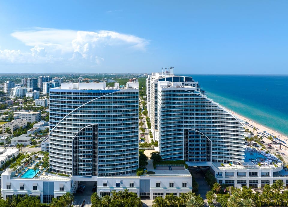 Property building, Day, Bird's eye view, Beach, Sea view