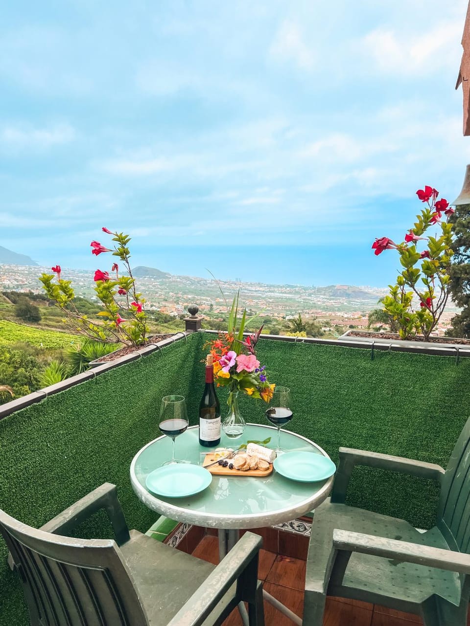 Natural landscape, View (from property/room), Balcony/Terrace, Balcony/Terrace, Seating area, Sea view