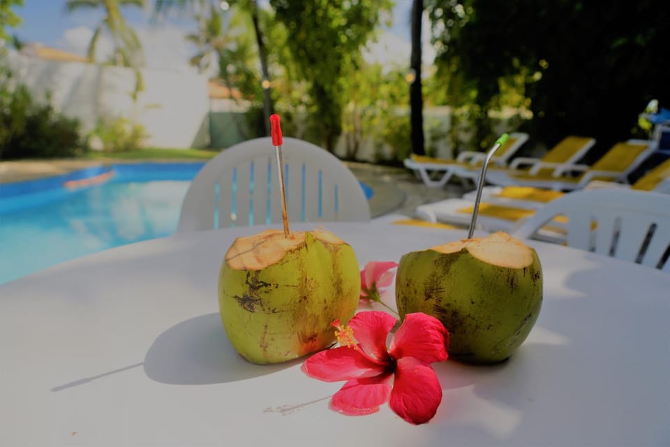 Food and drinks, Swimming pool