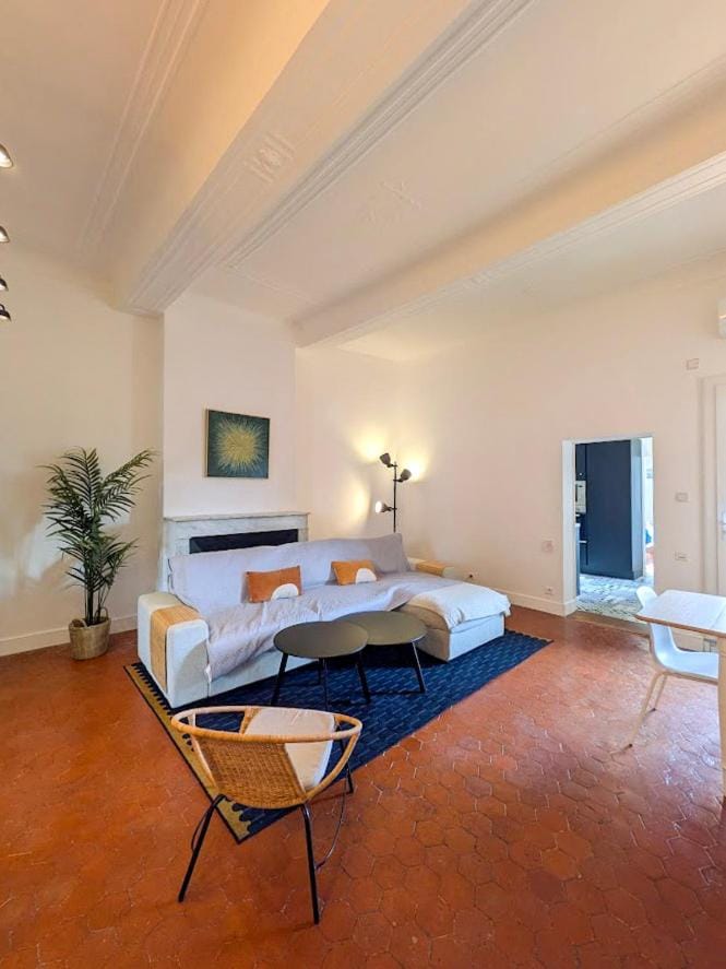TV and multimedia, Living room, air conditioner