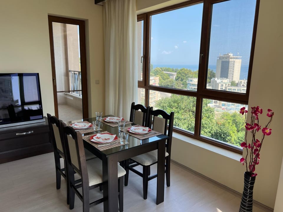 Dining area, Sea view