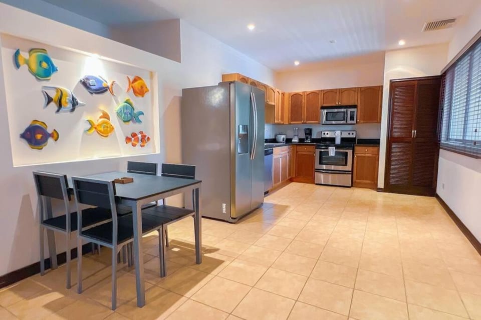 Condo Las Brisas near to Marina Herradura, free Pool and wifi Apartment in Herradura