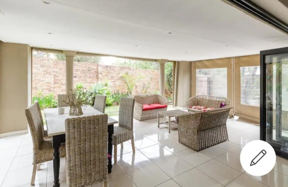Jewel of Jozi Bed and Breakfast in Gauteng