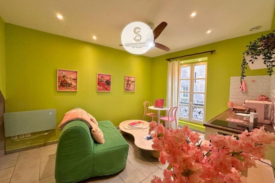 Arles Getaway - Le Flamant Vert Apartment in Arles