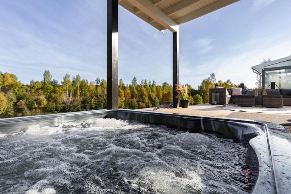 Day, Natural landscape, Hot Tub, Pool view