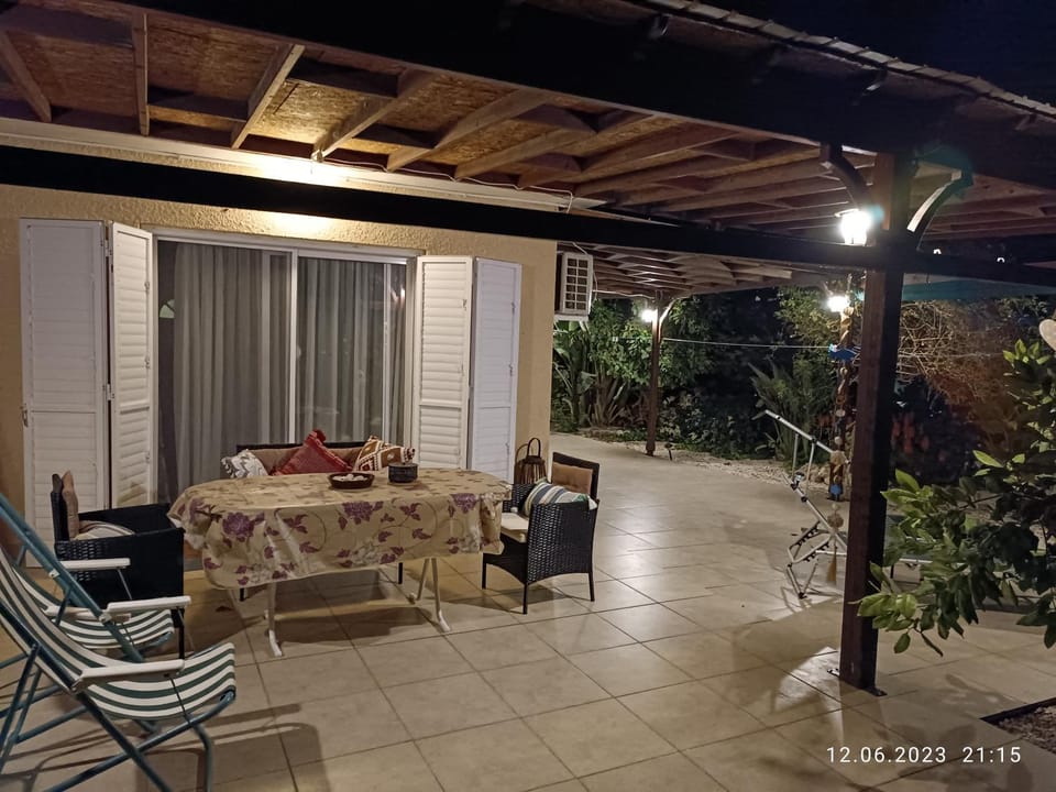 Night, Balcony/Terrace, Seating area, Dining area