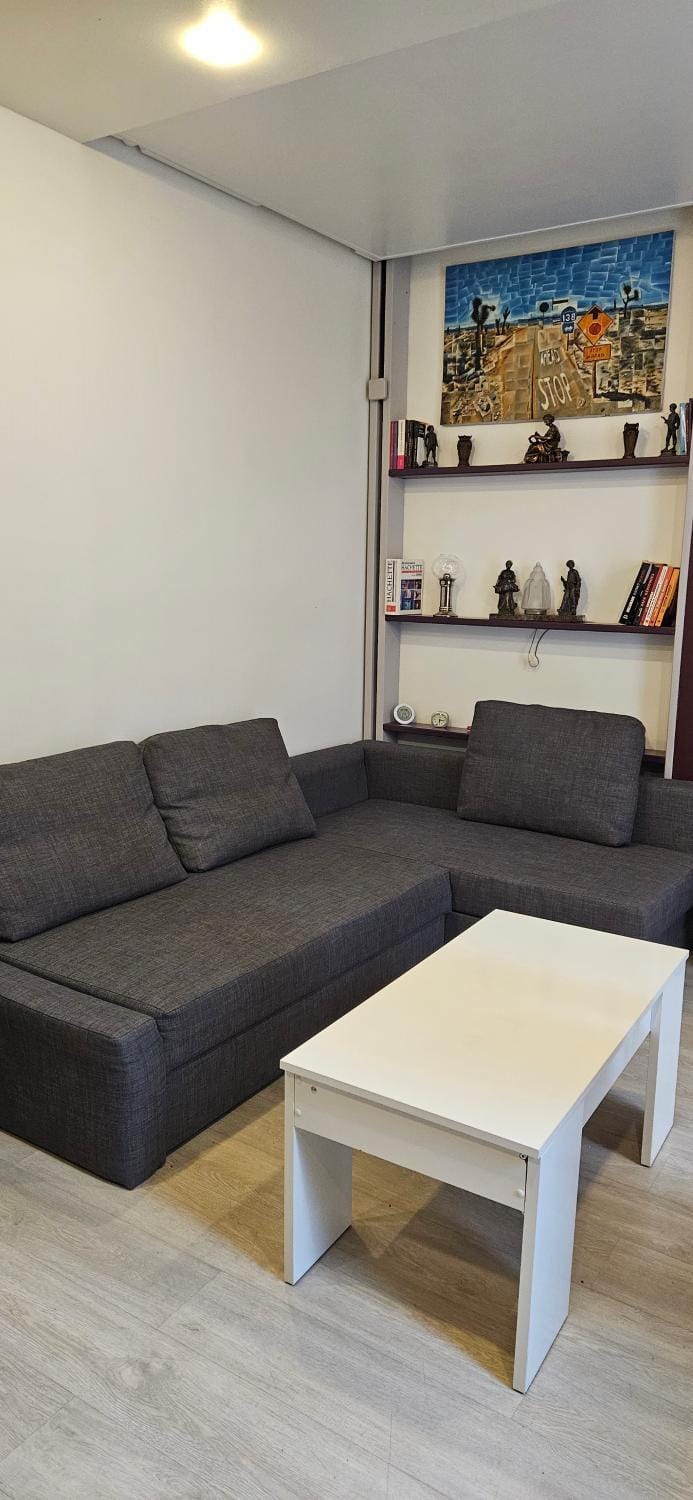 STUDIO 22M2 A IVRY/SEINE-A 200 METRES DE PARIS. PROCHE METRO 7 Apartment in Paris