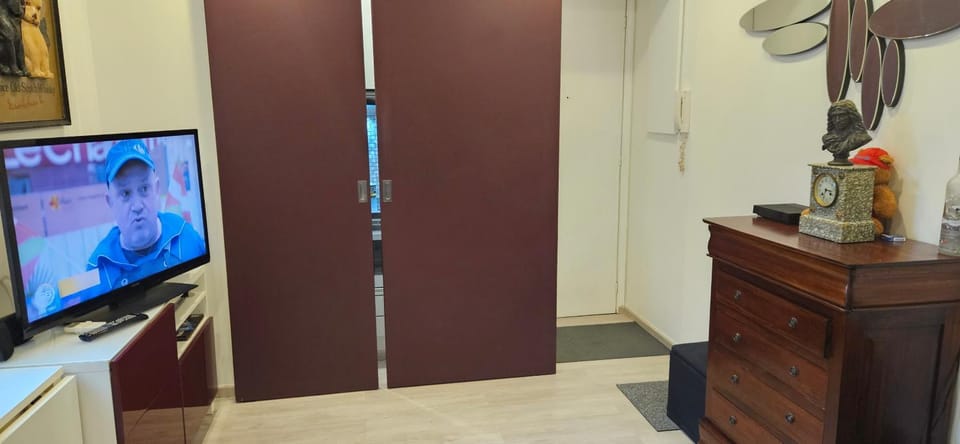 STUDIO 22M2 A IVRY/SEINE-A 200 METRES DE PARIS. PROCHE METRO 7 Apartment in Paris