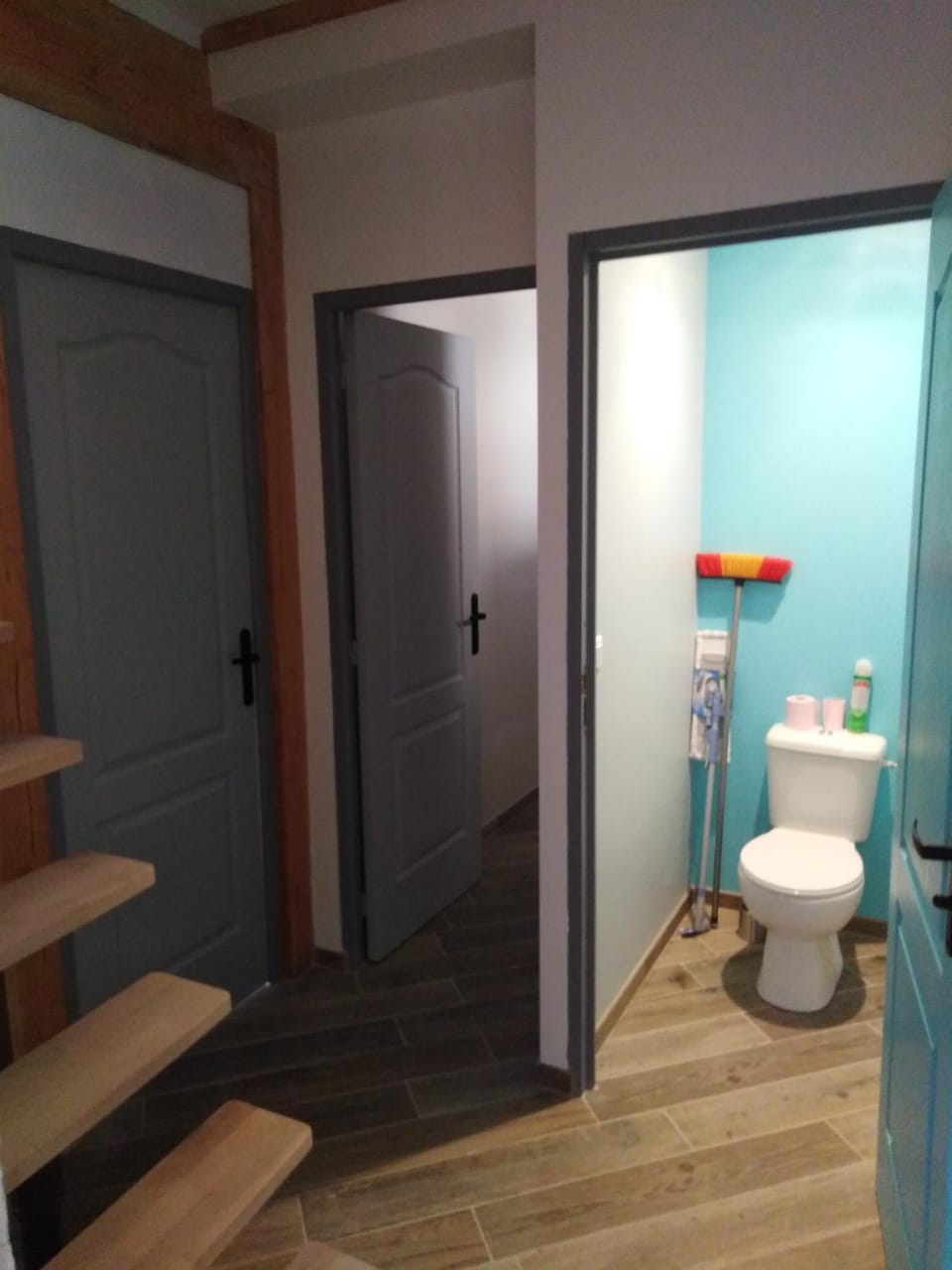 Toilet, Lobby or reception