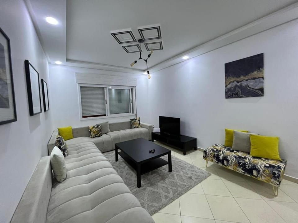 Residence meaxpa adres Av Youssef ibn tachfine 4 Tanger Apartment in Tangier