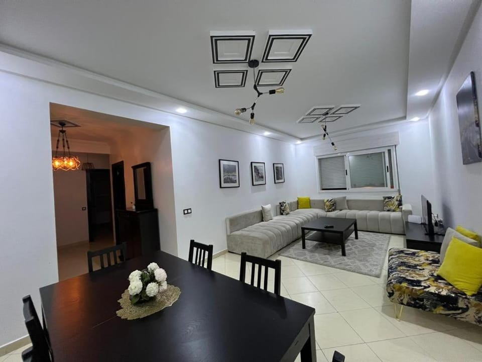 Residence meaxpa adres Av Youssef ibn tachfine 4 Tanger Apartment in Tangier