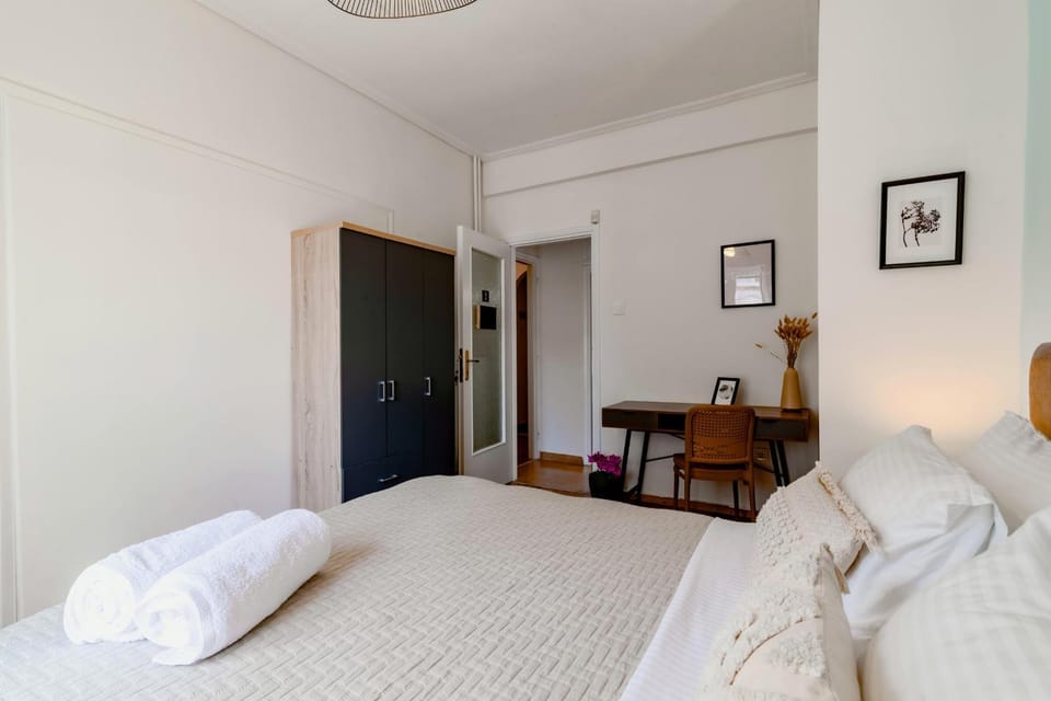 Bed, Bedroom, wardrobe