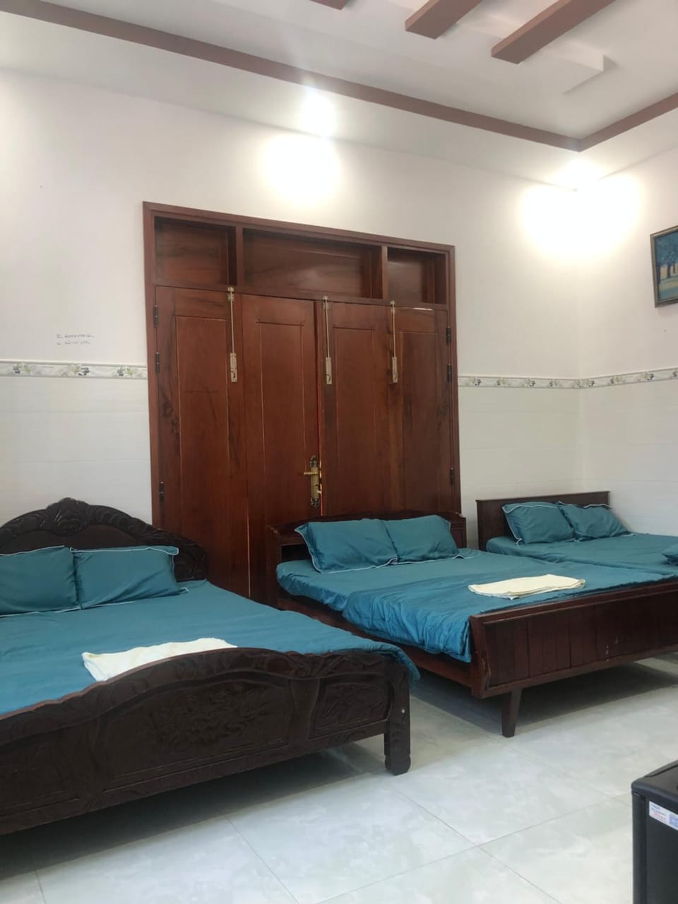 Khách Sạn Vinhomes Huỳnh Hotel Hotel in Cambodia
