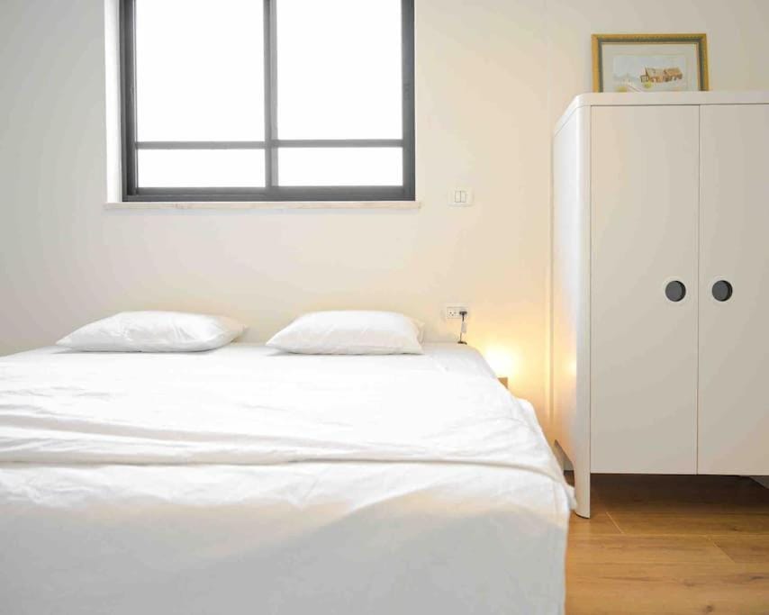 Bed, Bedroom, wardrobe